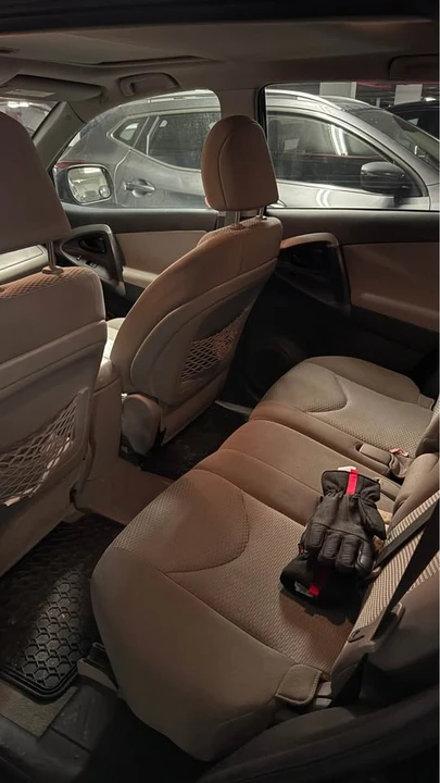 2012 Toyota RAV4 3rd Gen - Image 6 of 7