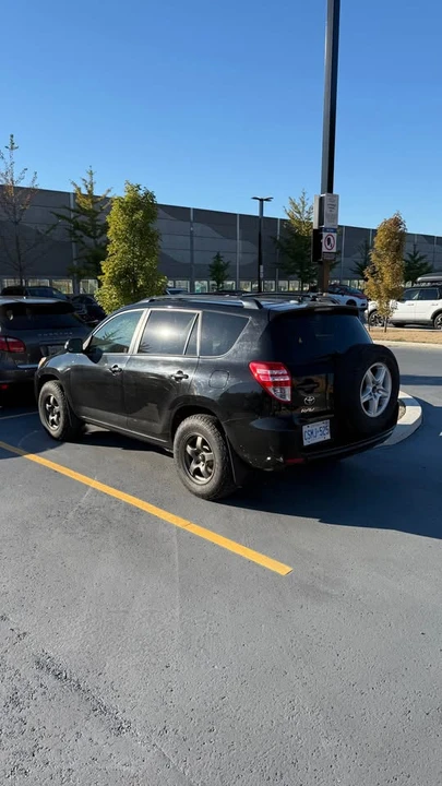 2012 Toyota RAV4 3rd Gen - Image 2 of 7