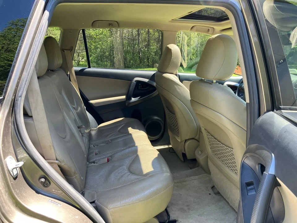 2012 Toyota RAV4 3rd Gen - Image 7 of 11