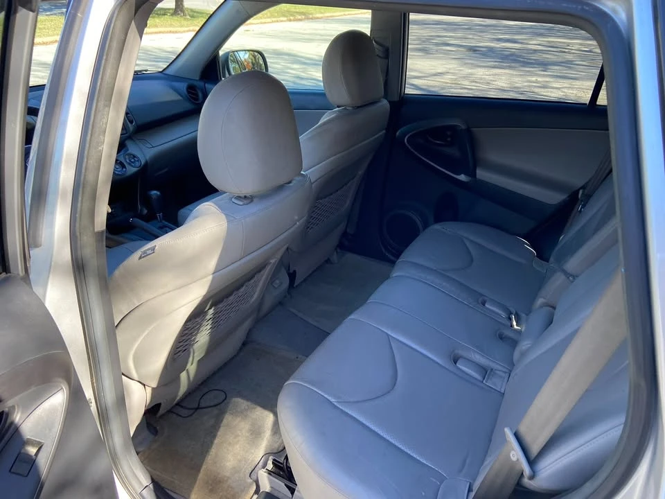 2012 Toyota RAV4 3rd Gen - Image 10 of 13