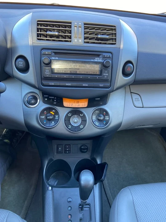 2012 Toyota RAV4 3rd Gen - Image 12 of 13