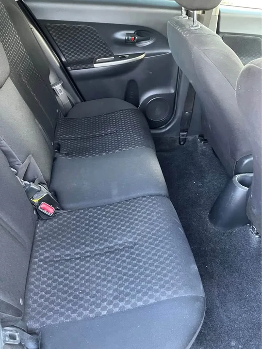 2012 Toyota Yaris - Image 11 of 14