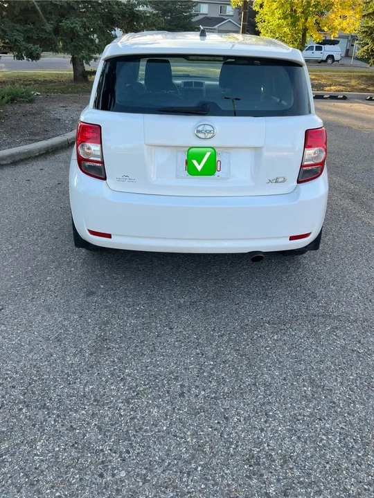 2012 Toyota Yaris - Image 8 of 11