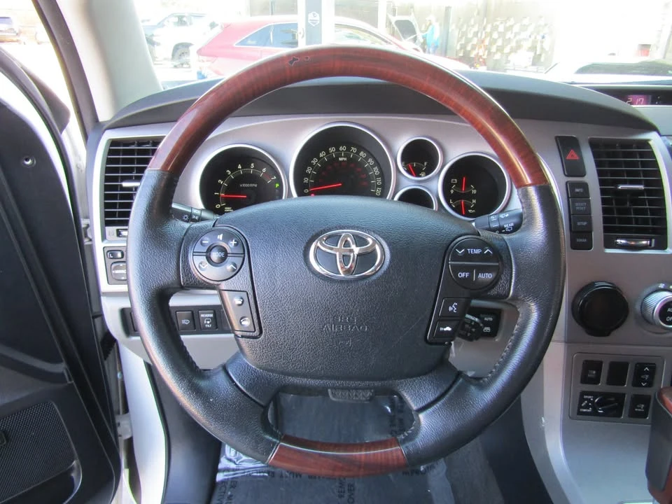 2012 Toyota Sequoia 2nd Gen - Image 17 of 20