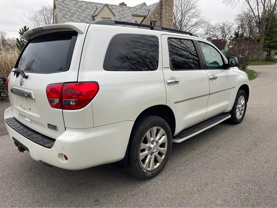 2012 Toyota Sequoia 2nd Gen - Image 5 of 20