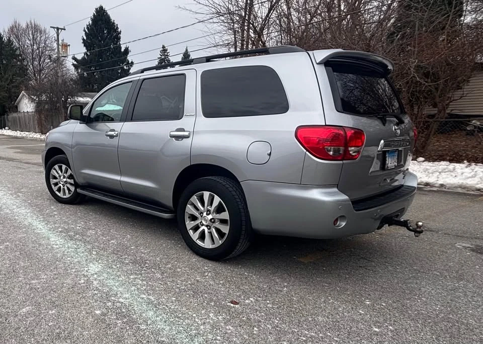 2012 Toyota Sequoia 2nd Gen - Image 2 of 10