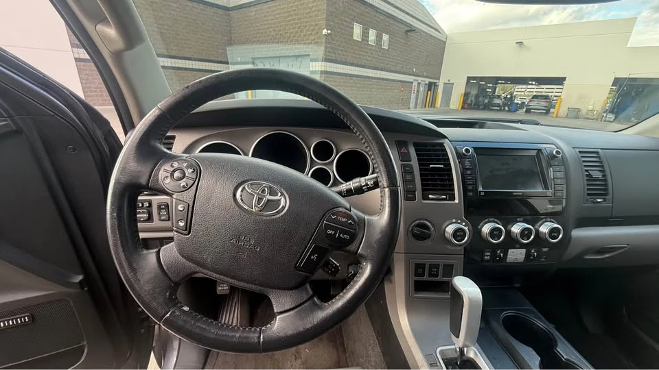 2012 Toyota Sequoia 2nd Gen - Image 14 of 16