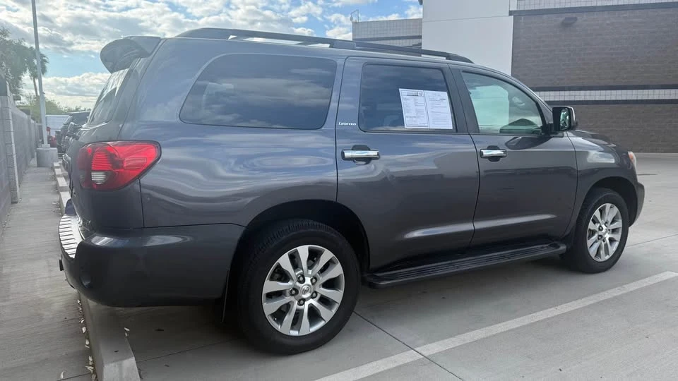 2012 Toyota Sequoia 2nd Gen - Image 5 of 16