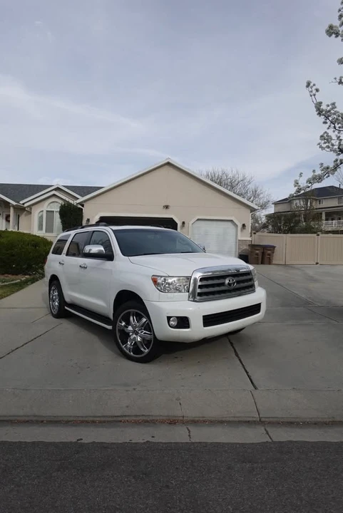 2012 Toyota Sequoia 2nd Gen - Image 4 of 18