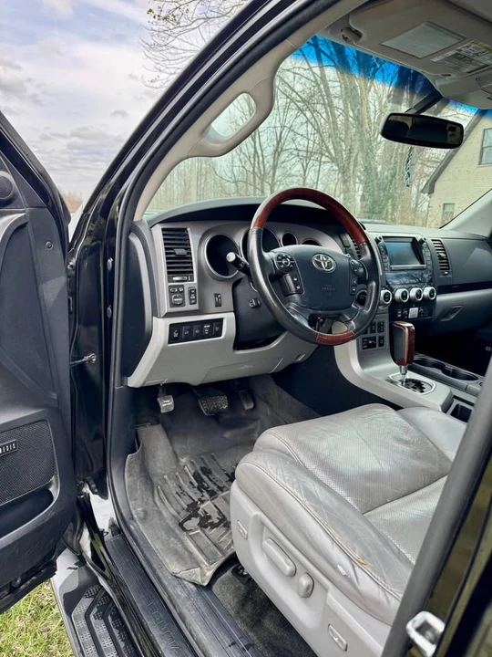 2012 Toyota Sequoia 2nd Gen - Image 6 of 12