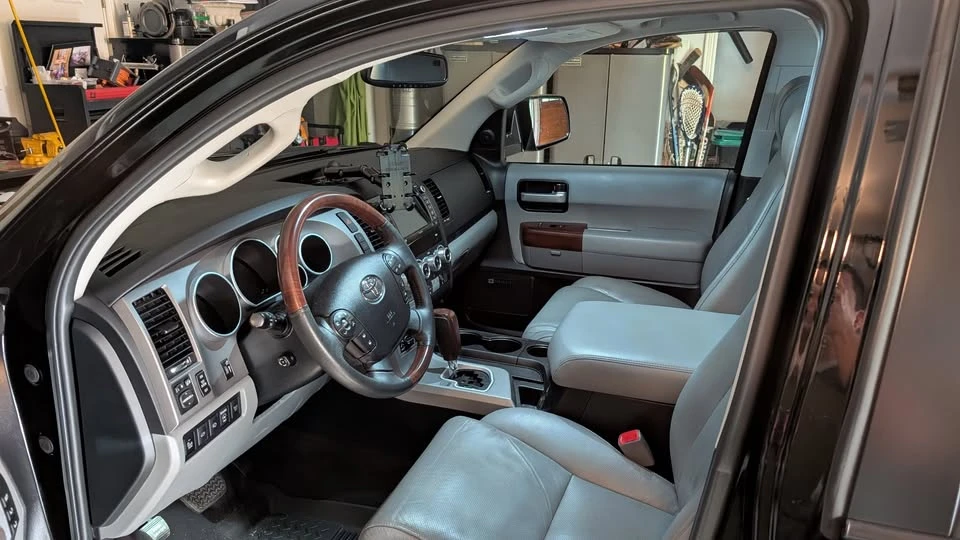 2012 Toyota Sequoia 2nd Gen - Image 5 of 12