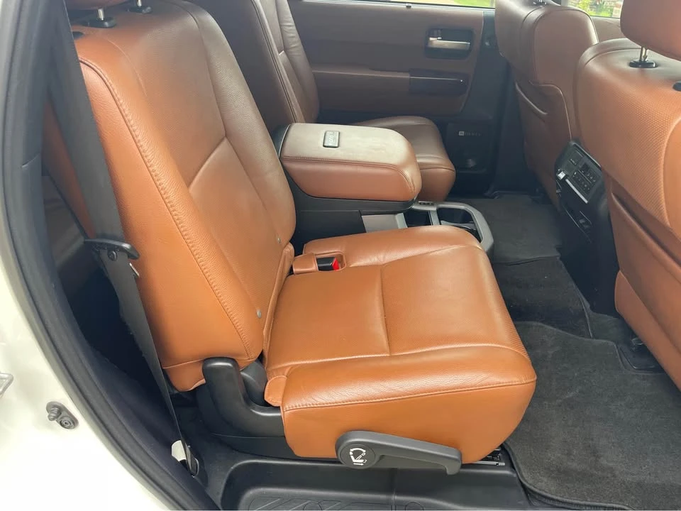 2012 Toyota Sequoia 2nd Gen - Image 7 of 18