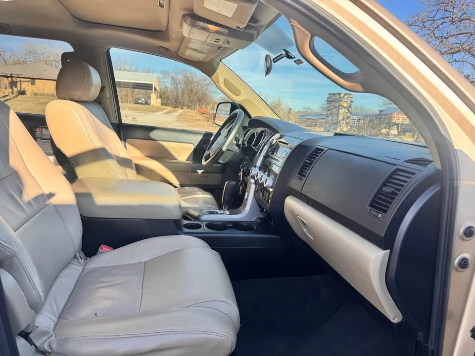 2012 Toyota Sequoia 2nd Gen - Image 6 of 17