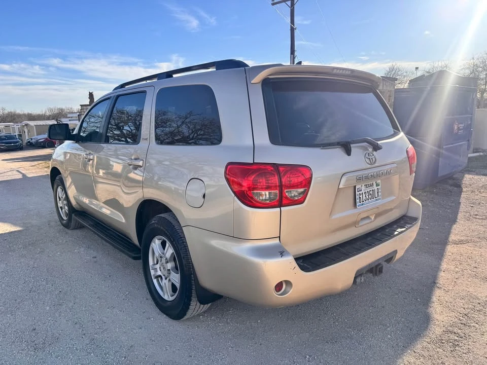2012 Toyota Sequoia 2nd Gen - Image 12 of 17