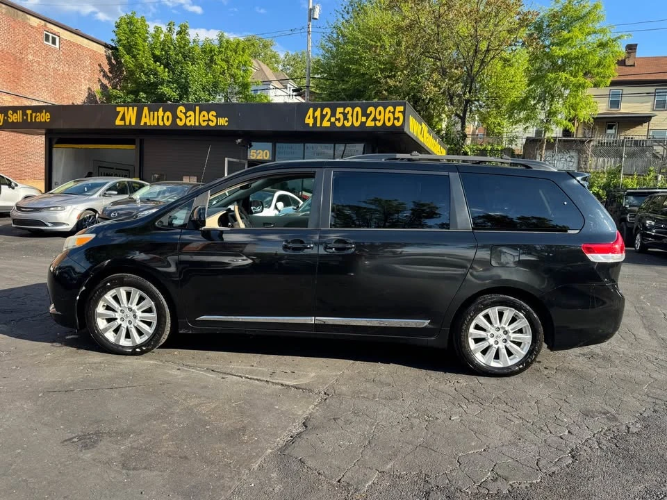 2012 Toyota Sienna 3rd Gen - Image 2 of 17
