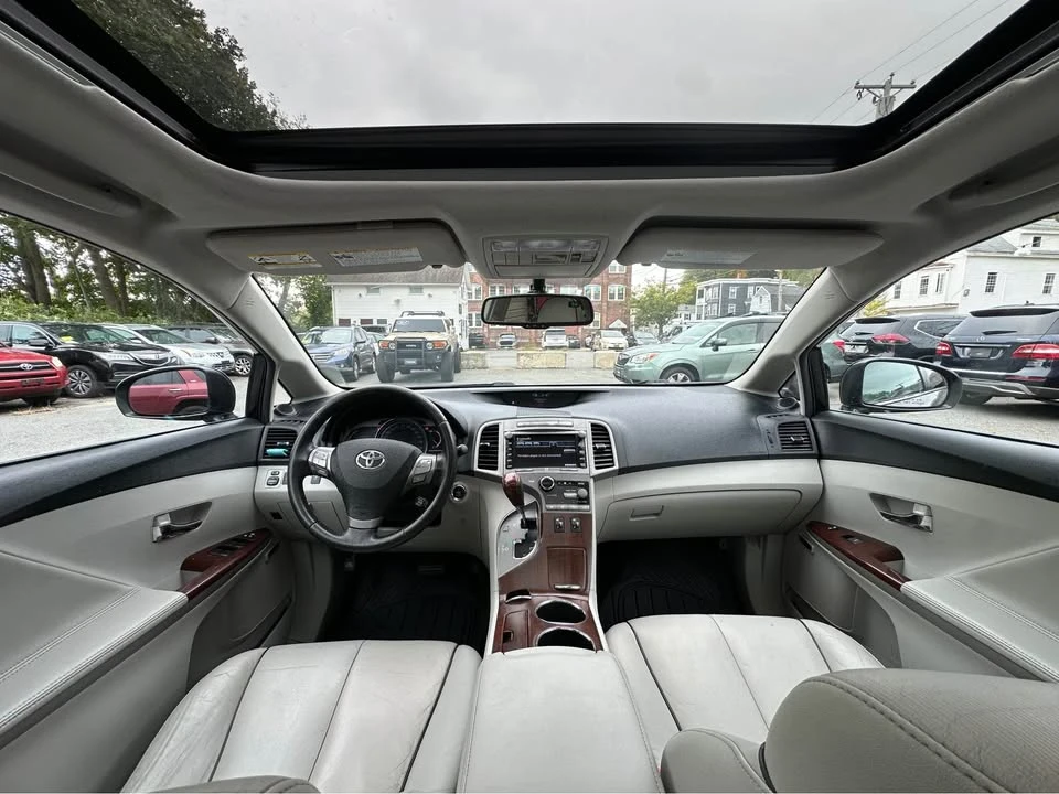 2012 Toyota Venza - Image 10 of 13