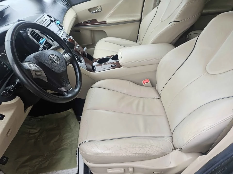 2012 Toyota Venza - Image 10 of 10