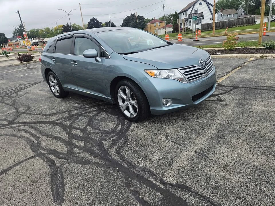 2012 Toyota Venza - Image 2 of 10