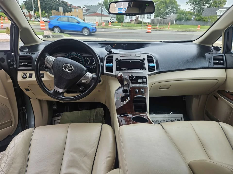 2012 Toyota Venza - Image 9 of 10