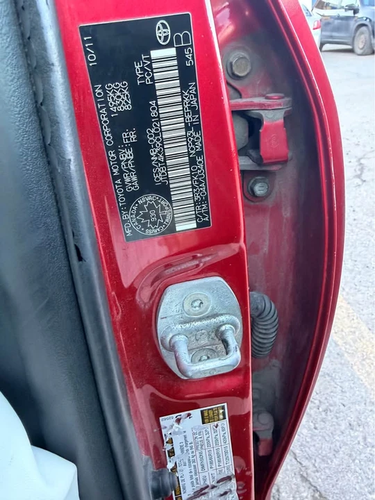 2012 Toyota Yaris - Image 13 of 13