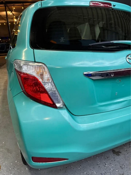 2012 Toyota Yaris - Image 2 of 7