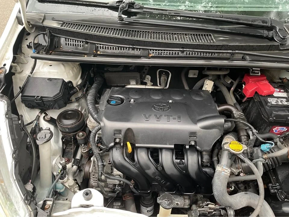 2012 Toyota Yaris - Image 11 of 12