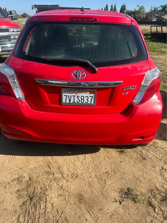 2012 Toyota Yaris - Image 4 of 9