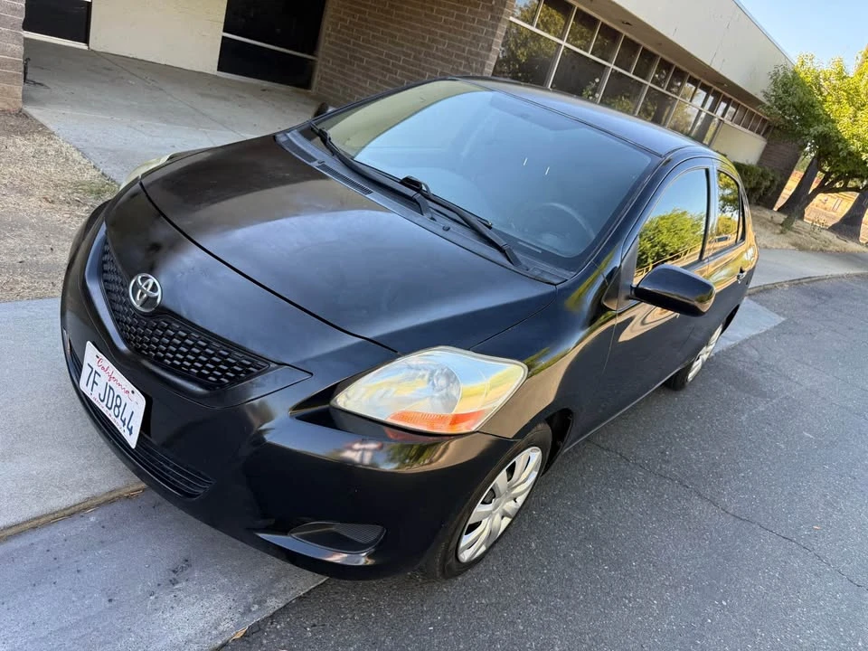 2012 Toyota Yaris - Image 6 of 15