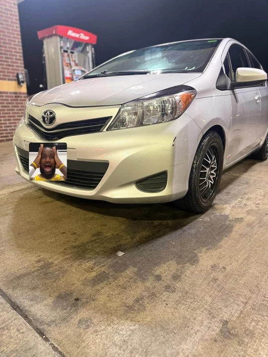 2012 Toyota Yaris - Image 2 of 14