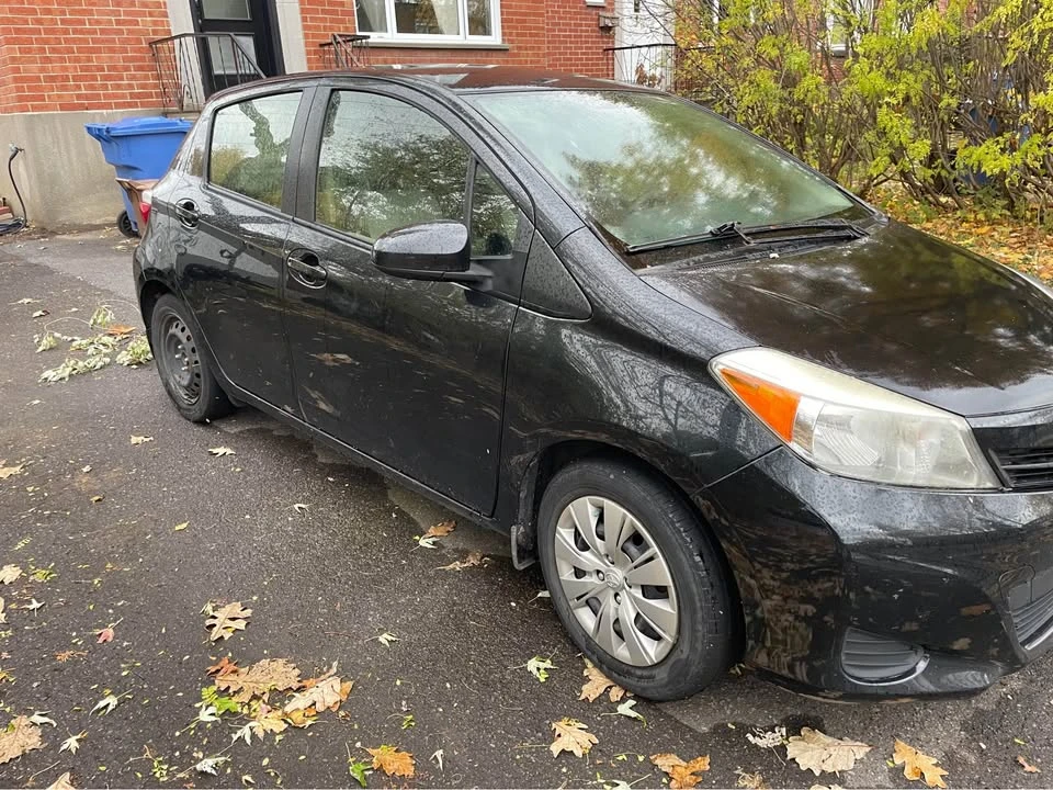 2012 Toyota Yaris - Image 2 of 7