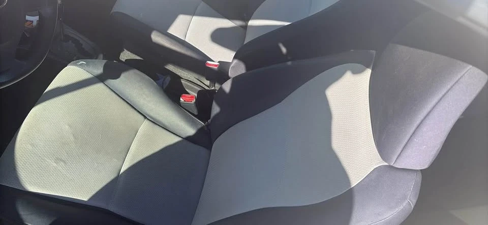 2012 Toyota Yaris - Image 6 of 6