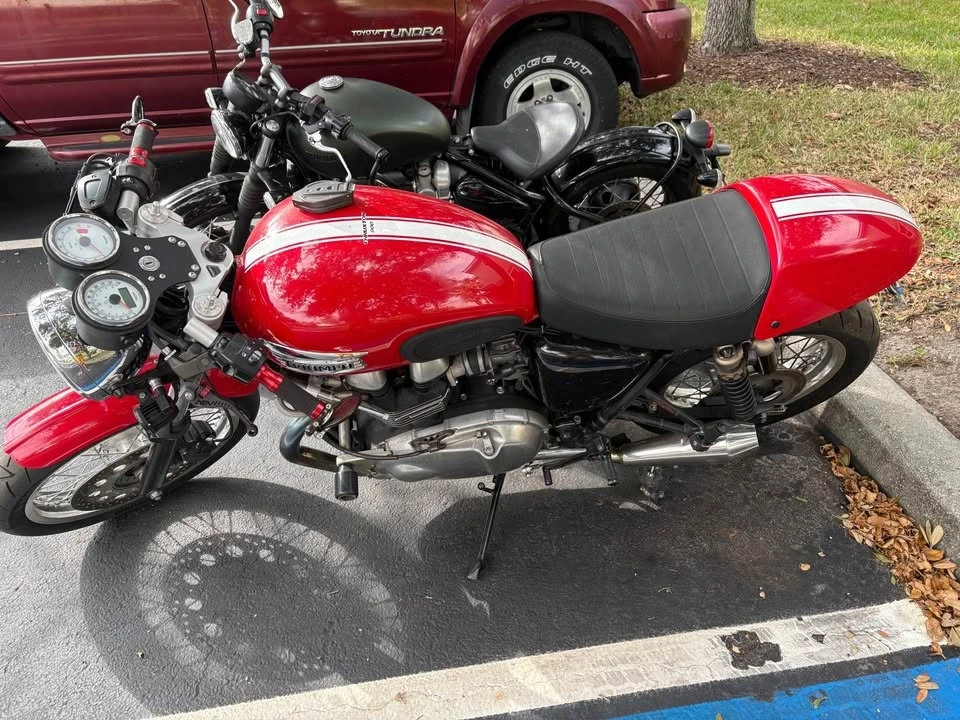 2012 Triumph Thruxton - Image 2 of 3