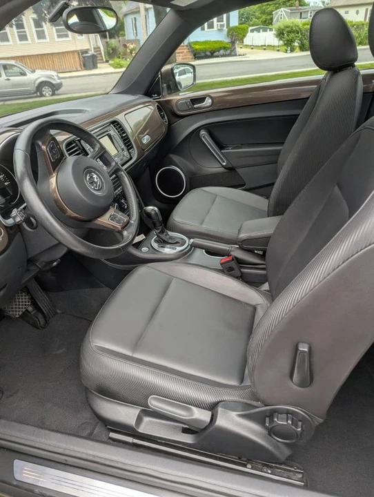 2012 Volkswagen A5 Beetle - Image 10 of 19