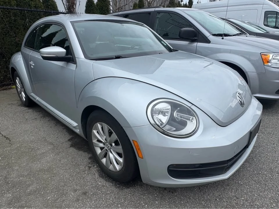 2012 Volkswagen A5 Beetle - Image 3 of 10