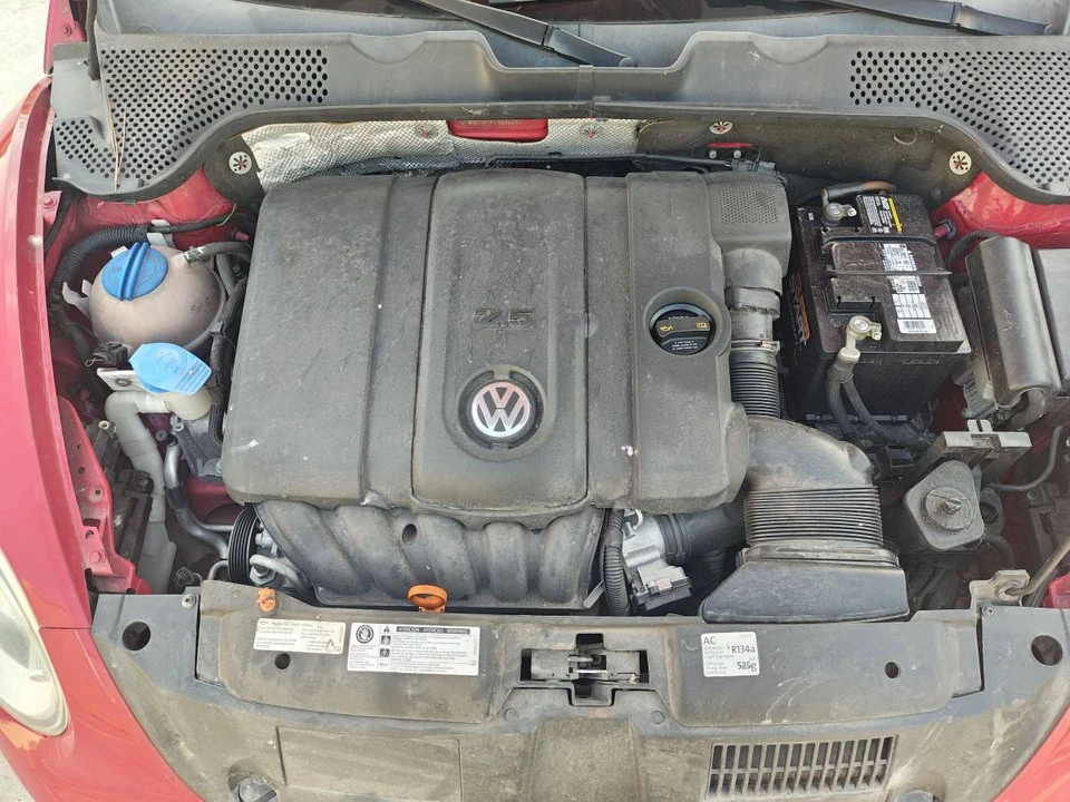 2012 Volkswagen A5 Beetle - Image 8 of 9