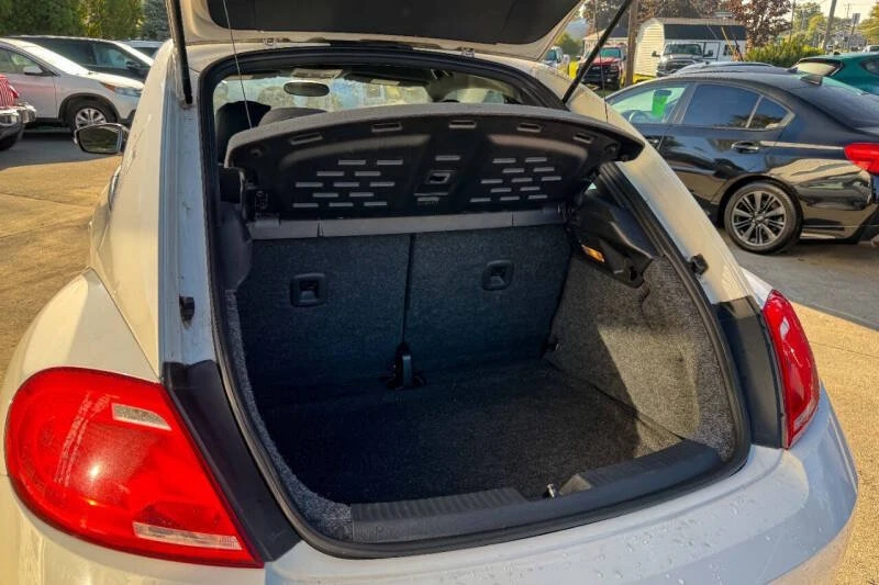 2012 Volkswagen A5 Beetle - Image 15 of 20