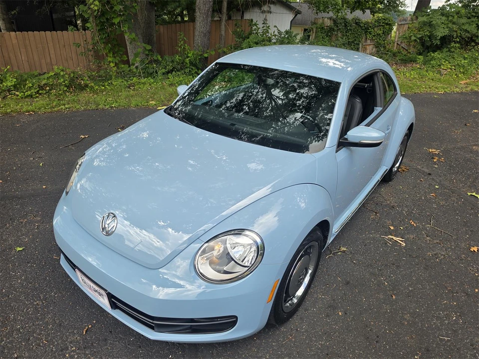 2012 Volkswagen A5 Beetle - Image 3 of 31