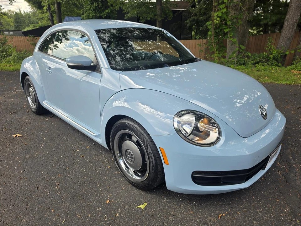 2012 Volkswagen A5 Beetle - Image 11 of 31