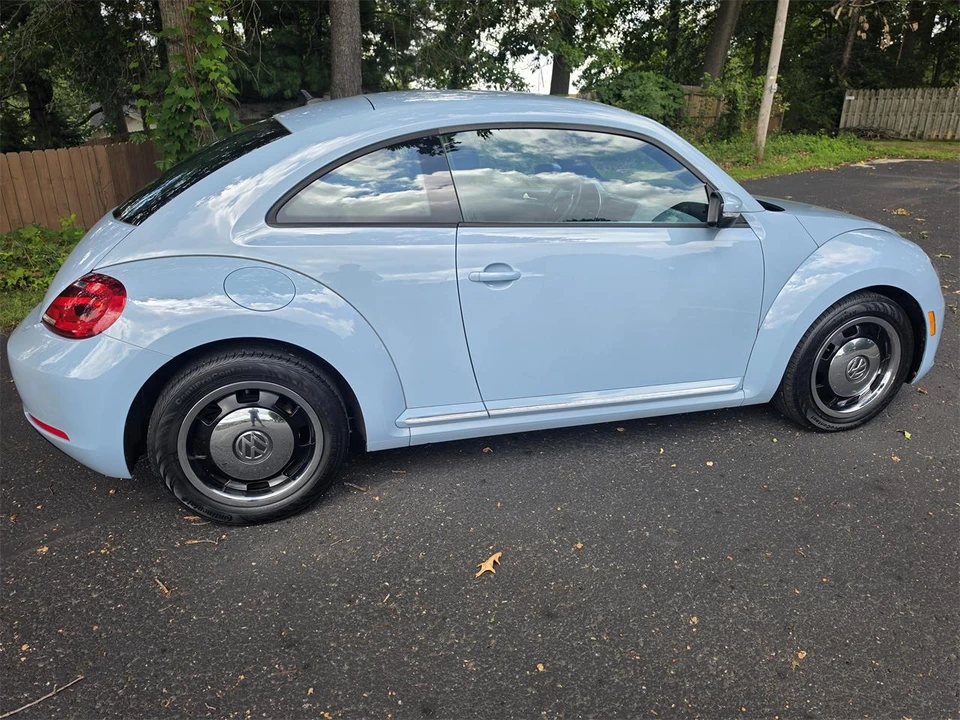 2012 Volkswagen A5 Beetle - Image 15 of 31