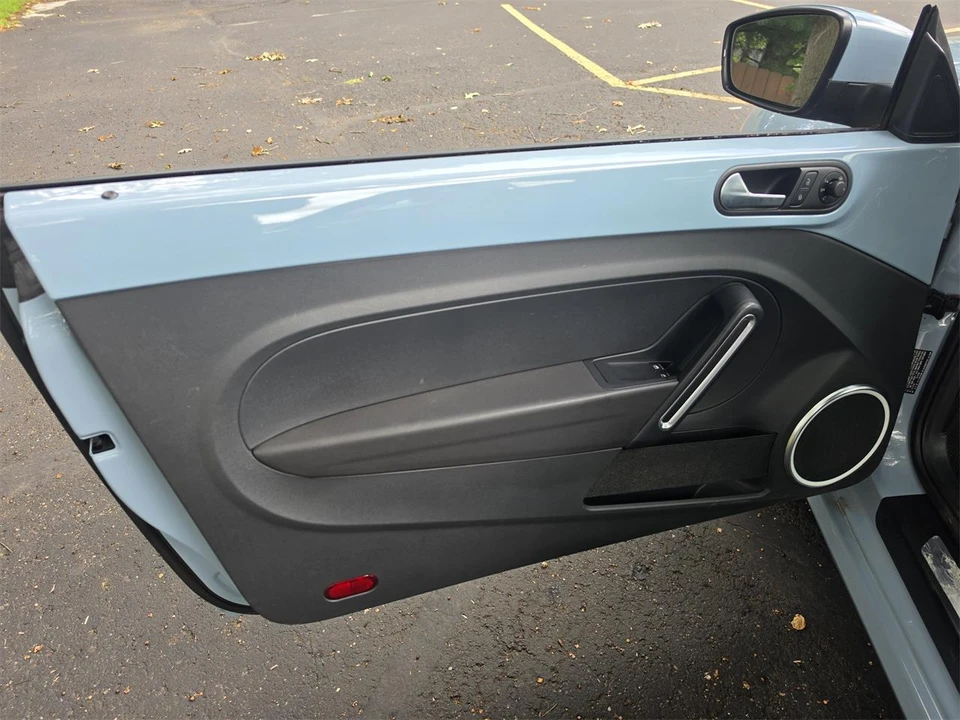 2012 Volkswagen A5 Beetle - Image 19 of 31