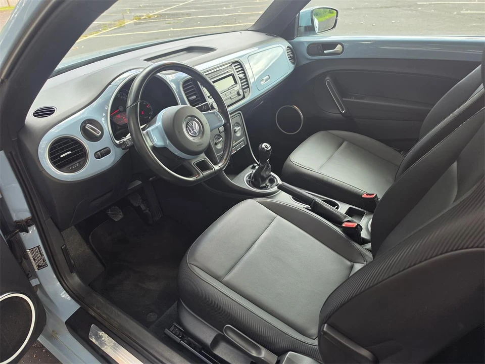 2012 Volkswagen A5 Beetle - Image 20 of 31