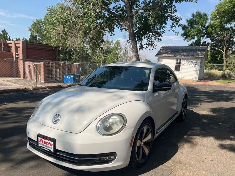 2012 Volkswagen A5 Beetle - Image 11 of 16