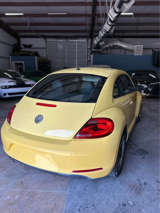 2012 Volkswagen A5 Beetle - Image 6 of 14