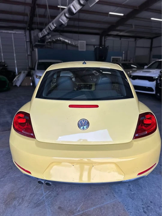 2012 Volkswagen A5 Beetle - Image 5 of 14