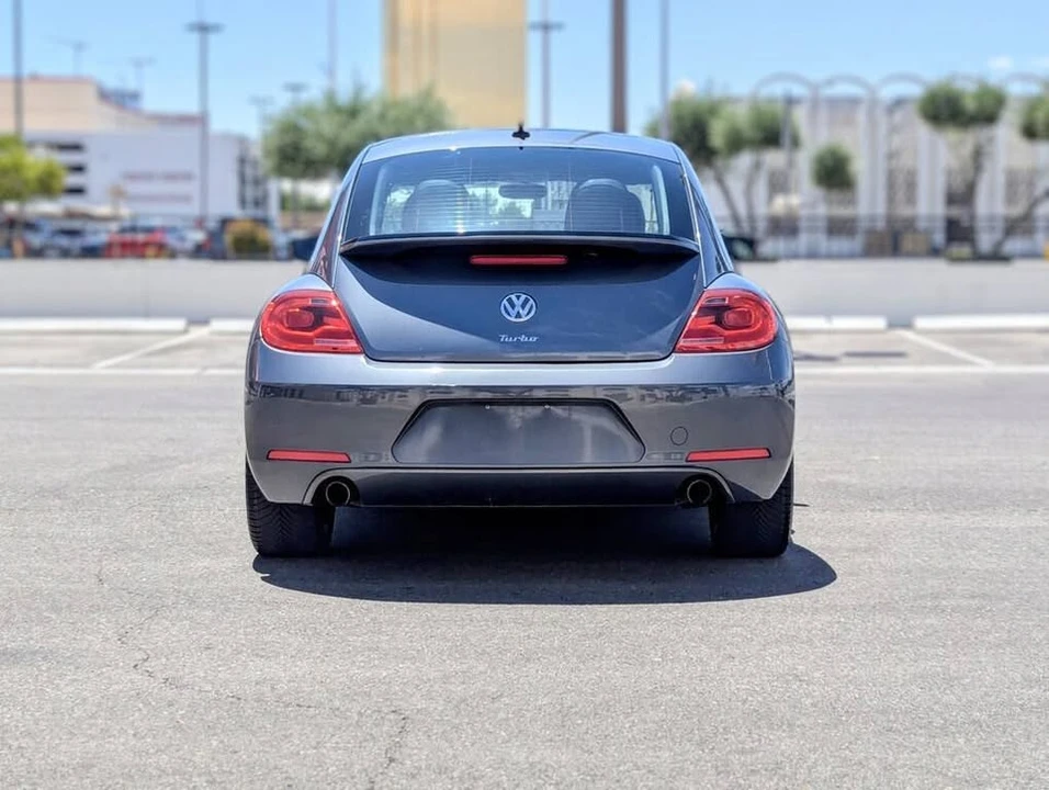 2012 Volkswagen A5 Beetle - Image 6 of 10