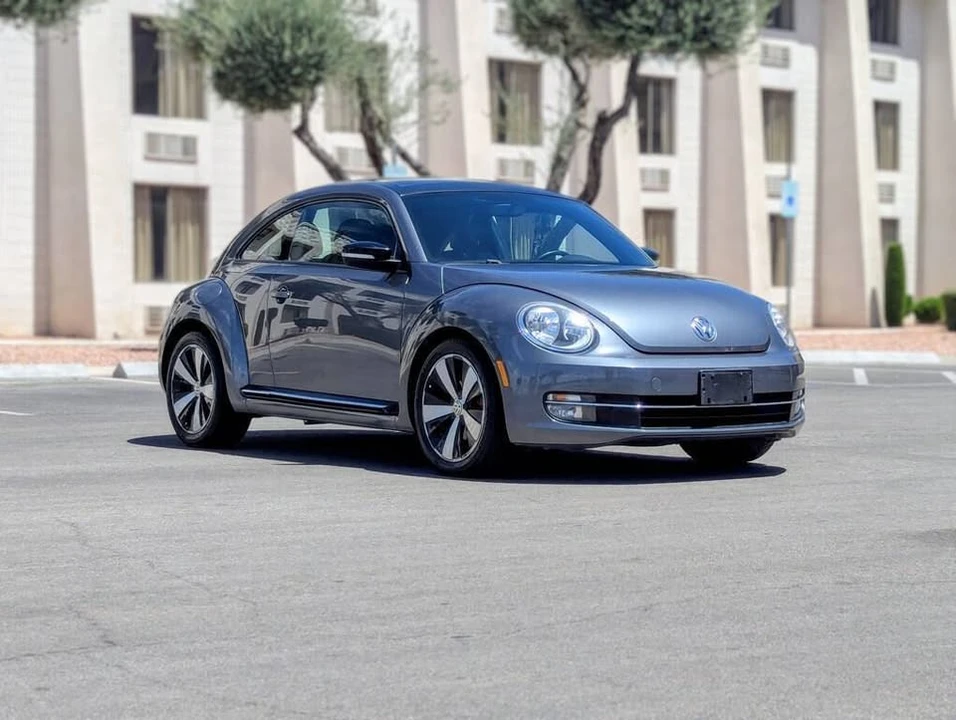 2012 Volkswagen A5 Beetle - Image 2 of 10