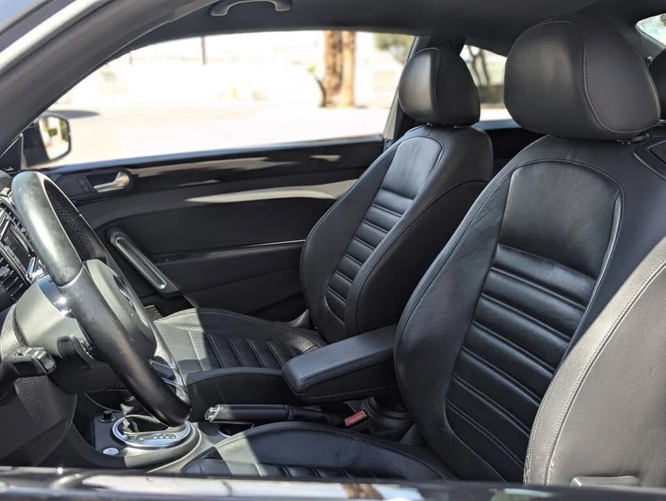 2012 Volkswagen A5 Beetle - Image 8 of 10
