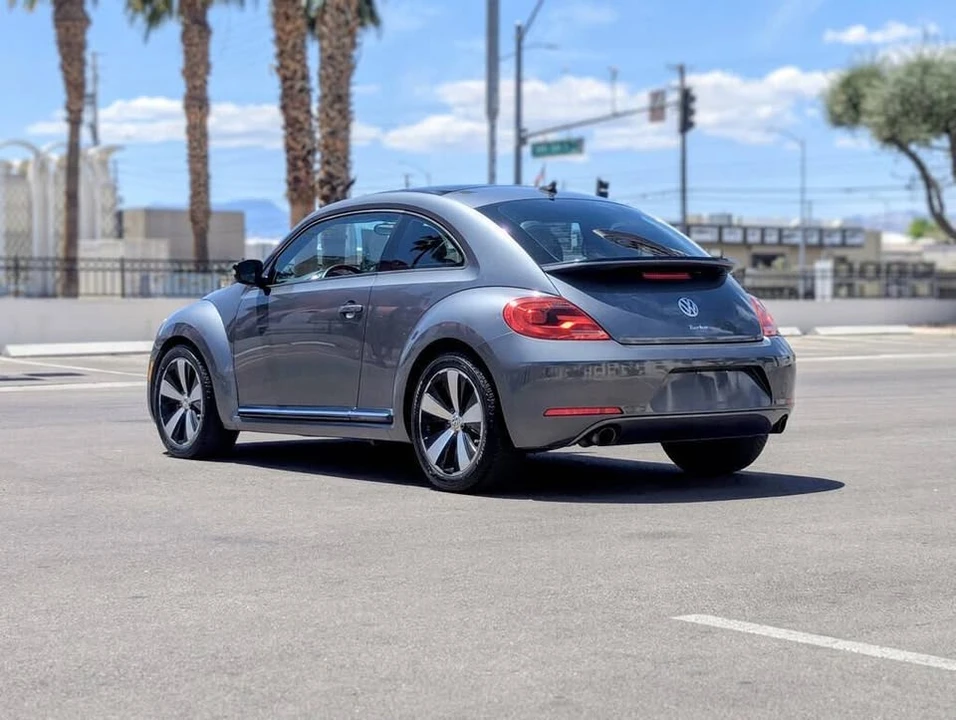 2012 Volkswagen A5 Beetle - Image 4 of 10