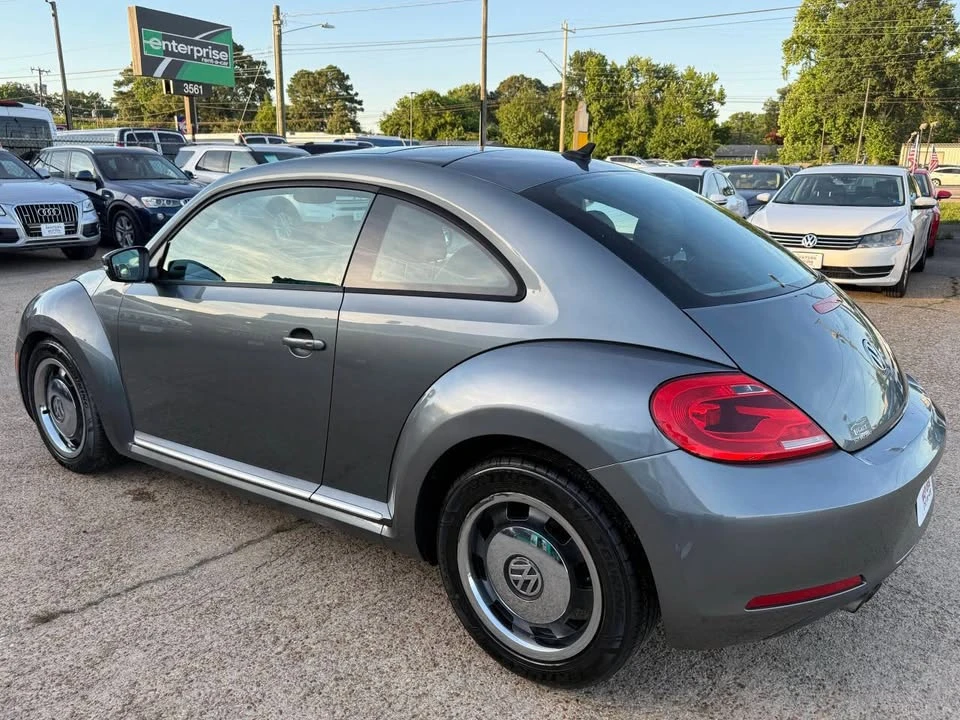 2012 Volkswagen A5 Beetle - Image 8 of 17