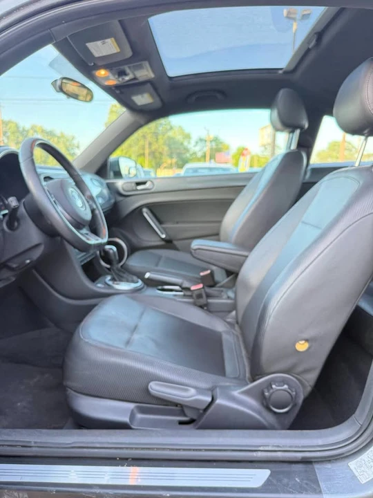 2012 Volkswagen A5 Beetle - Image 11 of 17